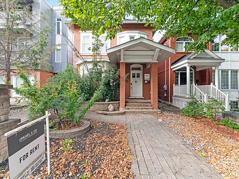 240 Blackburn Ave — Photo 52