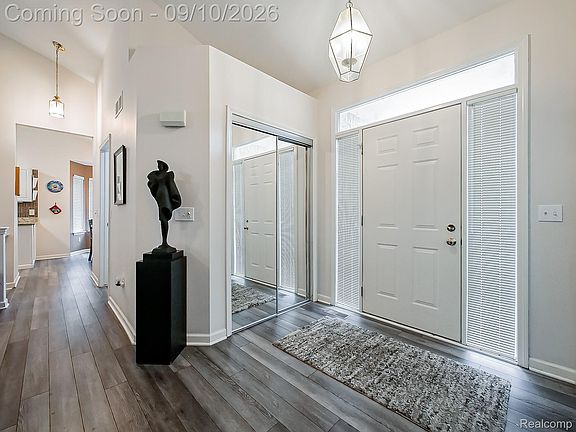 5th image of 2030 Orchard Ct