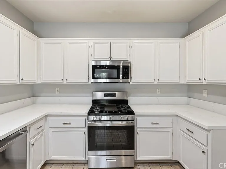 44154 Coral Dr — Photo 16