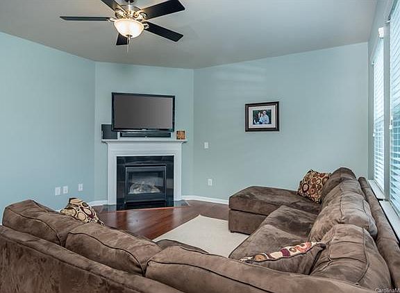 5th image of 3509 Donnington Way