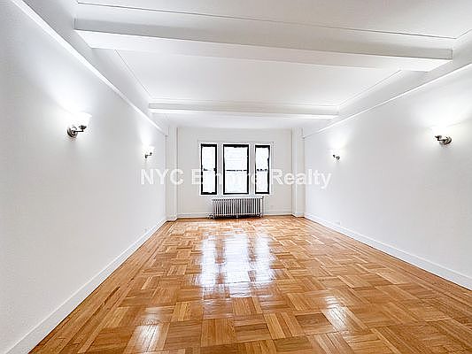 2nd image of 330 W 72nd St APT 1C
