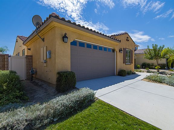 3rd image of 36697 Agave Ct