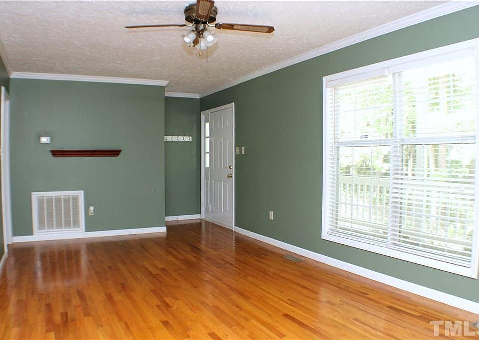 1st image of 4918 Silver Fox Ln