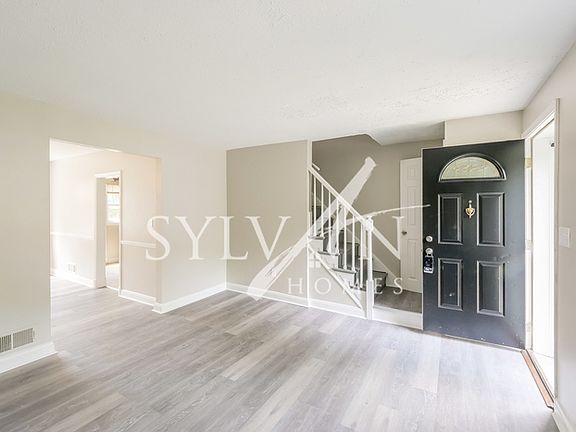 2nd image of 1321 Limit Ave