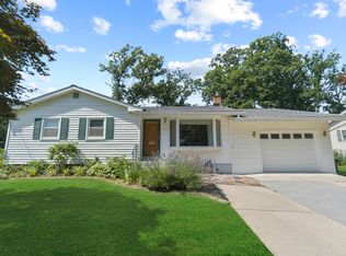 215 Hutton St, Gaithersburg, MD 20877