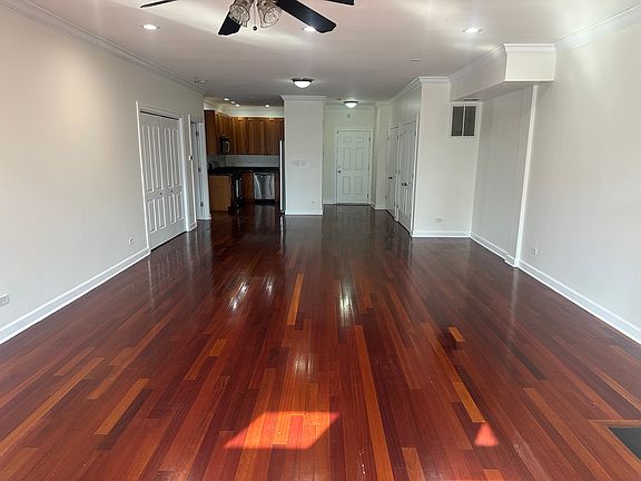 4th image of 4043 S Drexel Blvd APT 103
