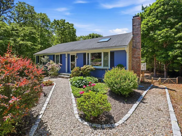 19 Ivest Circle, East Falmouth, MA 02536