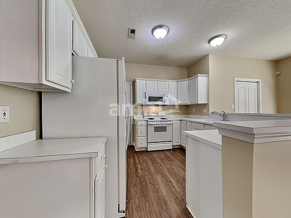 4th image of 15175 Eric Kyle Dr