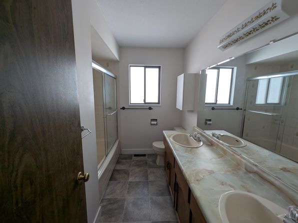 3 bedroom rental in Vancouver — photo 13
