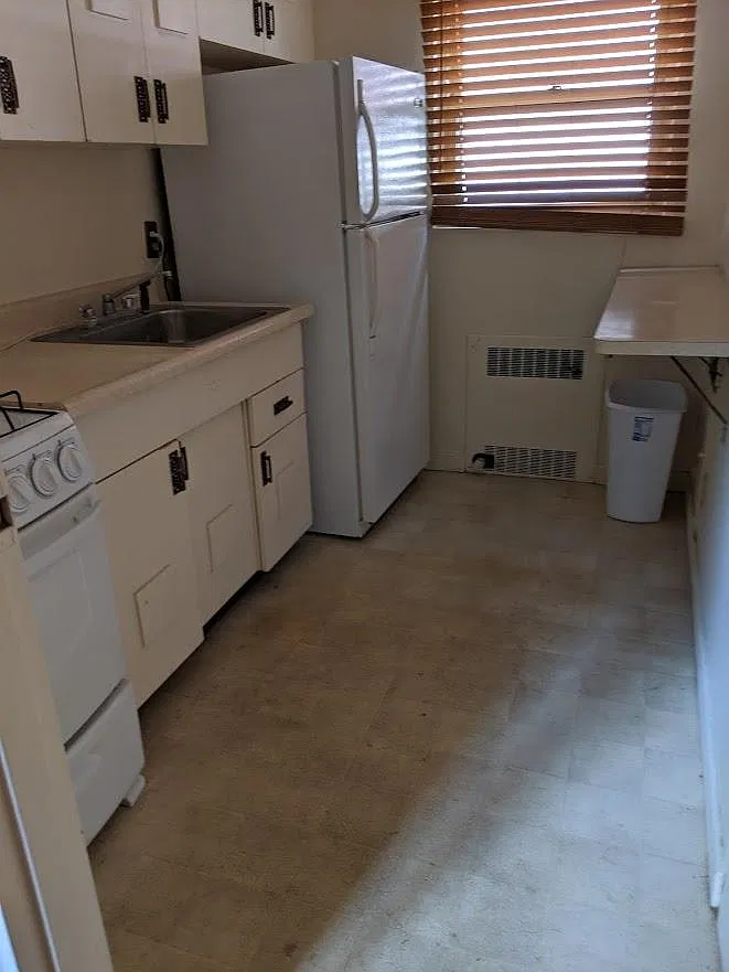 1 bed, $995 — Photo 3