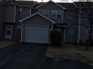 71 Esplande St, Selkirk, NY 12158