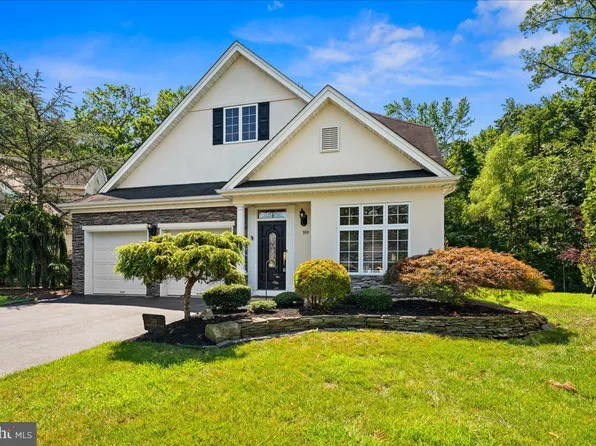 399 Blanketflower Ln, West Windsor, NJ 08550