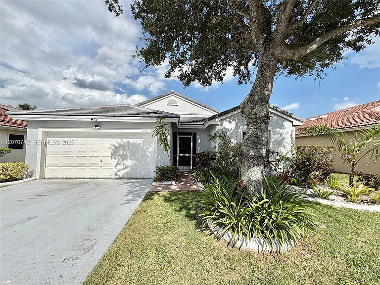415 NW 165th Ave — Photo 51