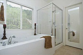 5th image of 3203 Meadow Side Pl