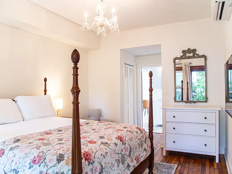 208 S French Broad Ave #1 — Photo 13