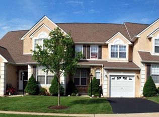 4 Wheatsheaf Ln, Eagleville, PA 19403