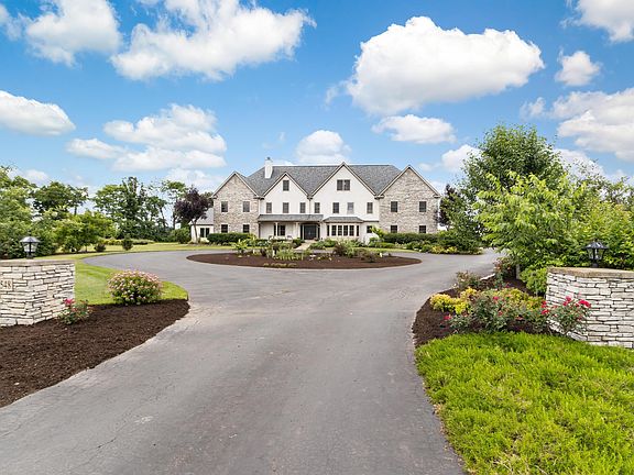 4th image of 3548 Darby Knolls Blvd