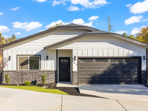 147 SE 16th St, Madras, OR 97741