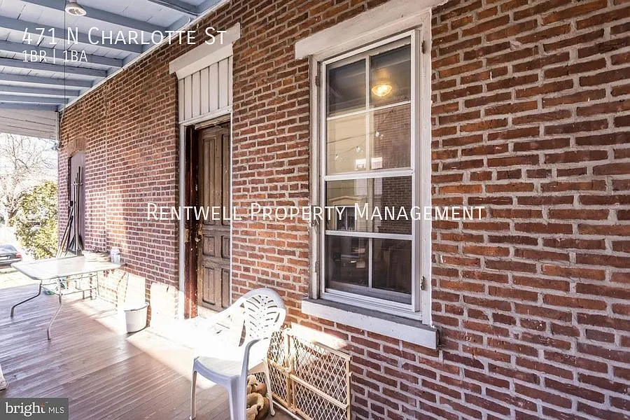 Charming 1st Floor 1-Bedroom Apartment in Pottstown — Photo 3