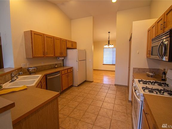 5th image of 1120 Nepean Dr SE
