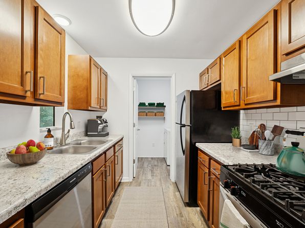 5001 Byron Center Ave SW #2505-6