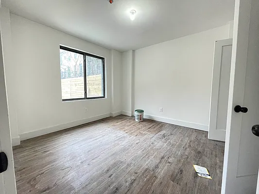 Rented by Reside New York | media 4