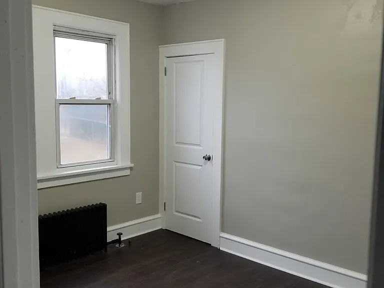517 Brad St — Photo 6