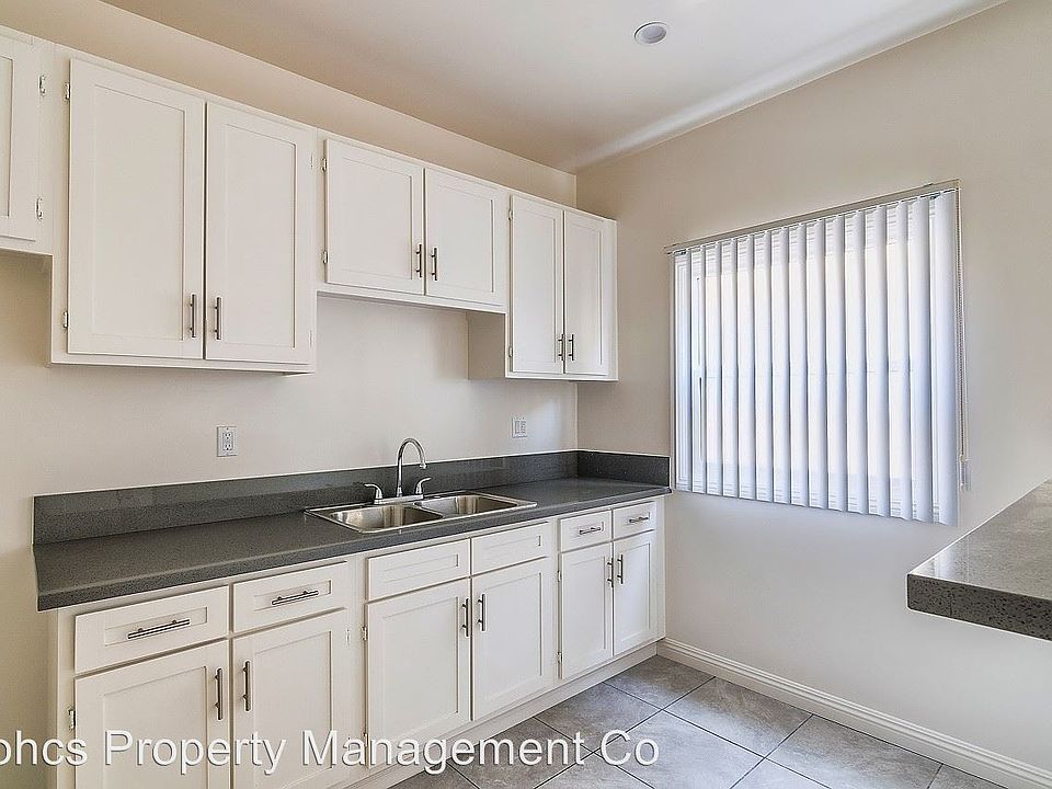 1st image of 420 N Coronado St APT 104
