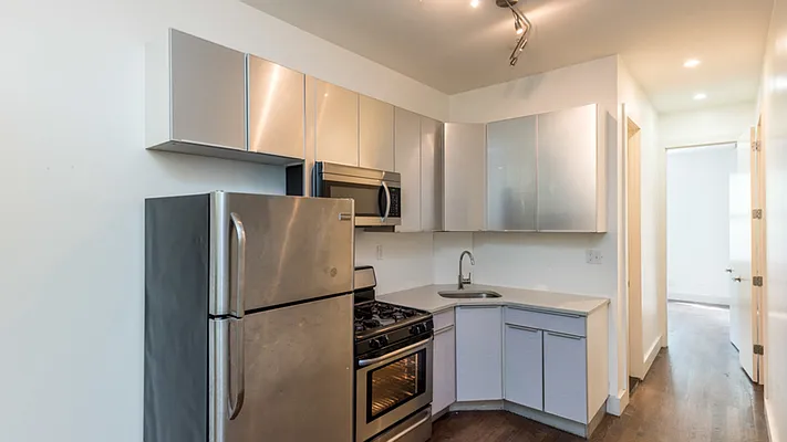 Rented by Nooklyn NYC LLC | media 19