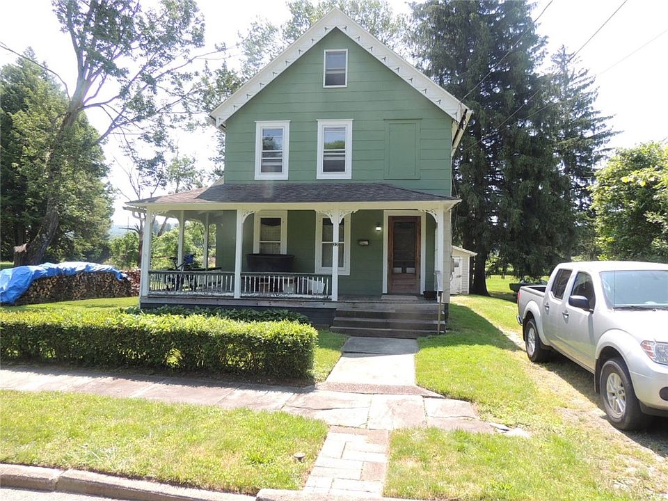 1st image of 33 Oak Ave