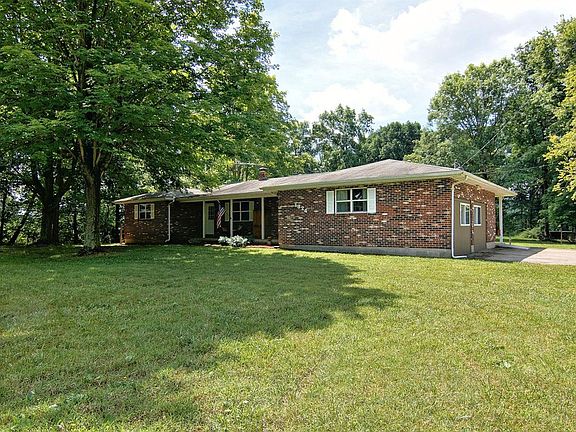 2nd image of 1824 Logans Ln