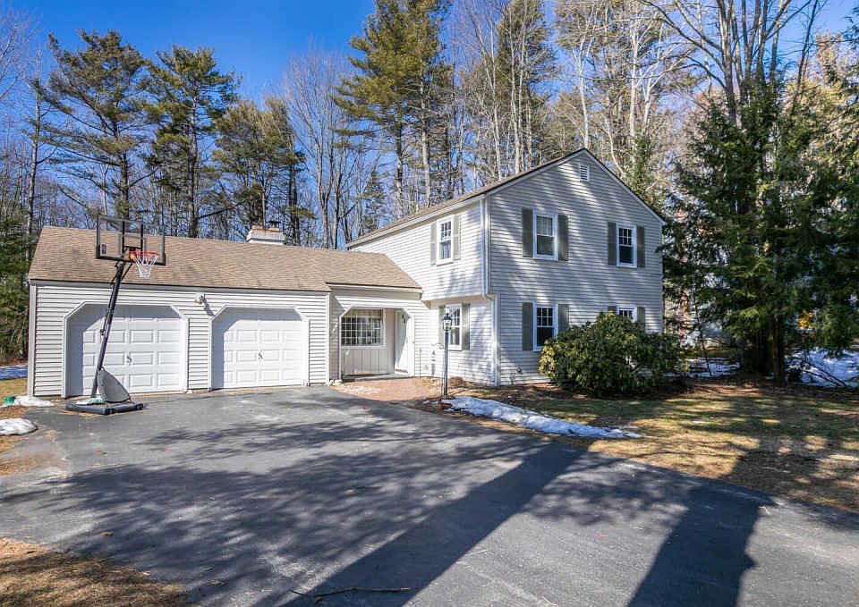 1st image of 14 Bayberry Ln