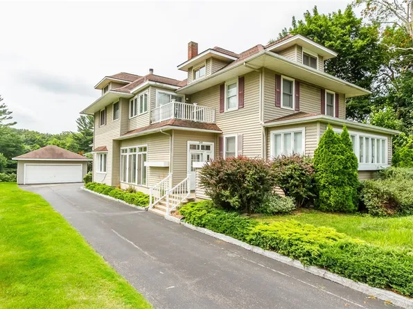 349 Fairport Rd, East Rochester, NY 14445