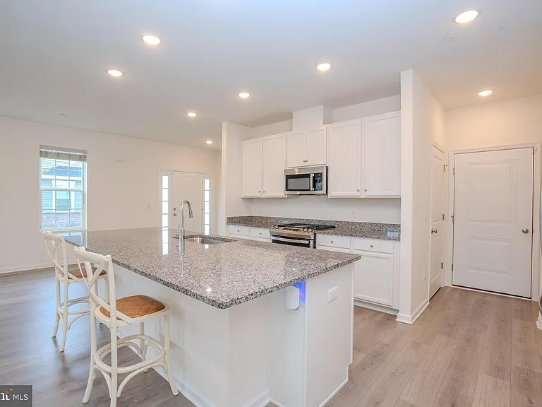 2601 American Pl — Photo 11