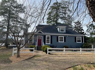 1312 New Point Comfort Hwy, Mathews, VA 23109