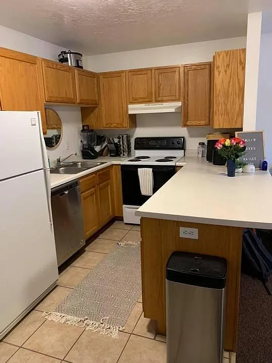 1 bed, 575 sqft, $1,130 — Photo 4