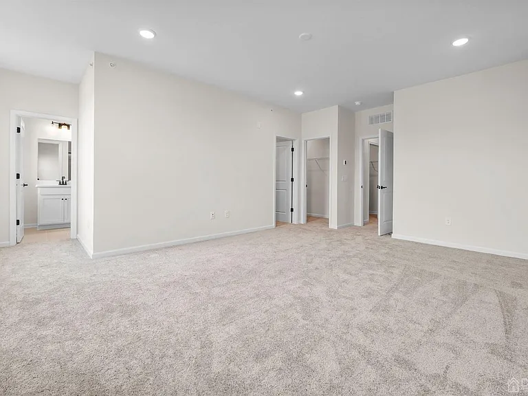 204 Lyla Ln — Photo 11