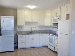 3016 Date St APT 6, Honolulu, HI 96816