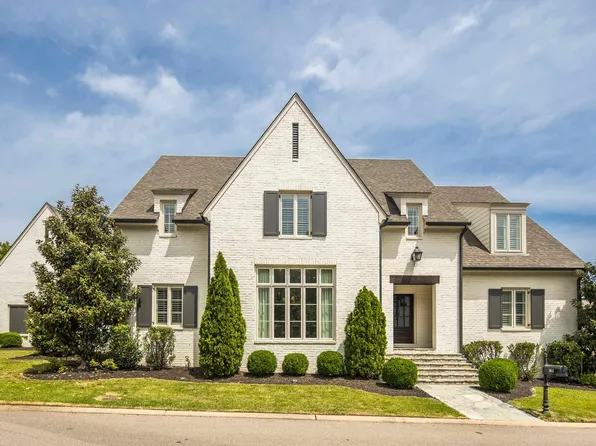 361 Angelwood Cir E, Memphis, TN 38120