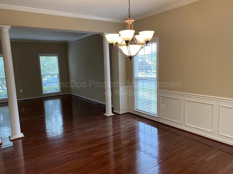 121 Riggs Rd — Photo 10