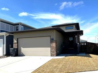 929 N Atlantic Cv W, Lethbridge, AB T1J 5M4