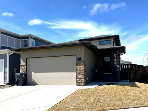 929 N Atlantic Cv W, Lethbridge, AB T1J 5M4