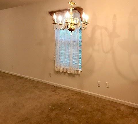 5th image of 2411 Moran St #C