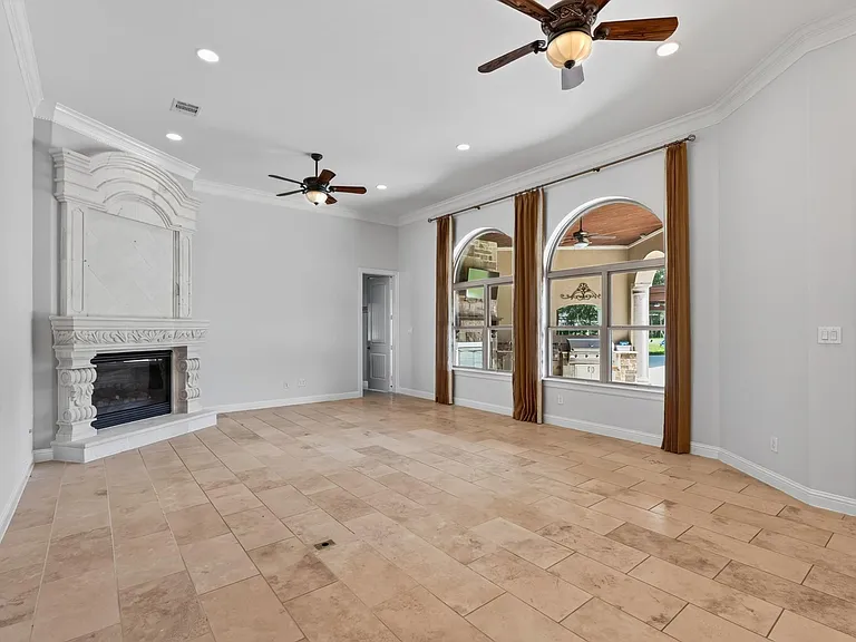 9436 Hufsmith Rd — Photo 16