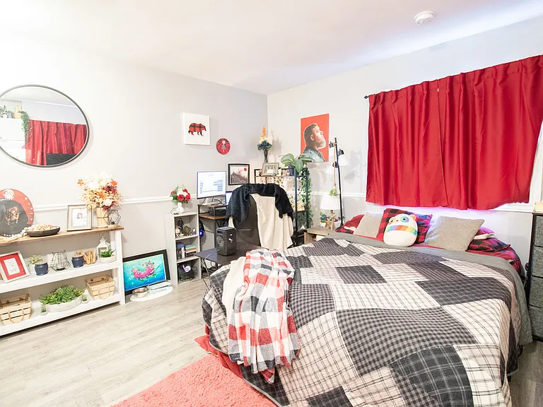1 Ormond St N #7 — Photo 1