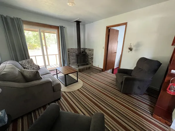 5404 N Old Stage Rd, Mount Shasta, CA 96067