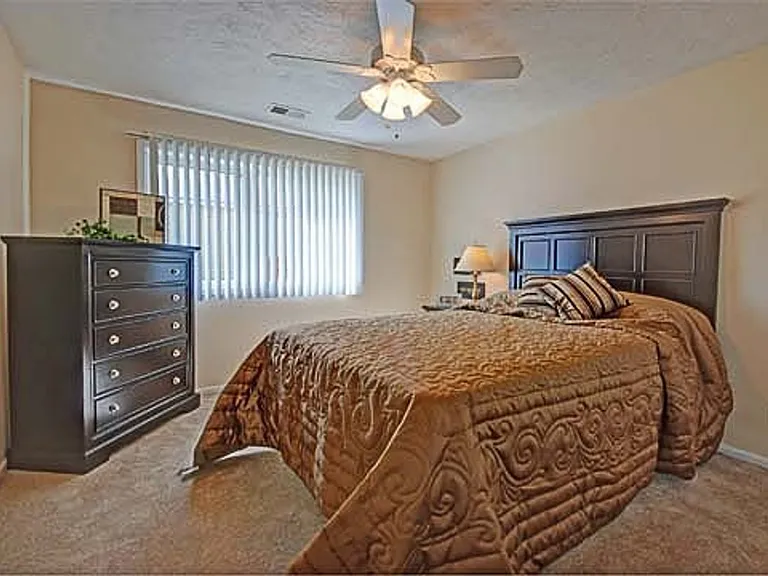 Crosswinds Apartments — Photo 8