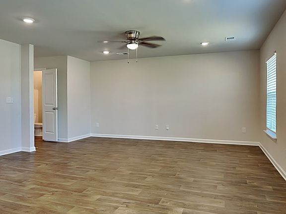 5th image of 606 Belmont Red Ln
