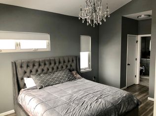 2491 W 8th St, Cleveland, OH