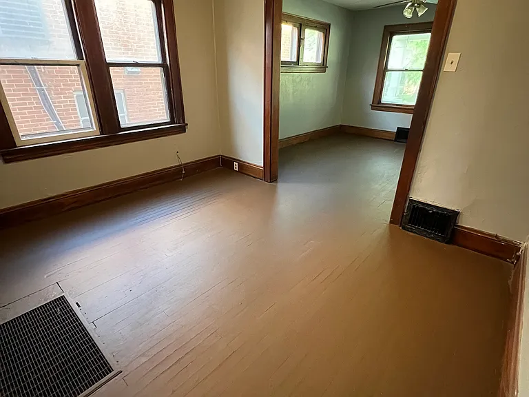 1742 Ford Ave #1 — Photo 4